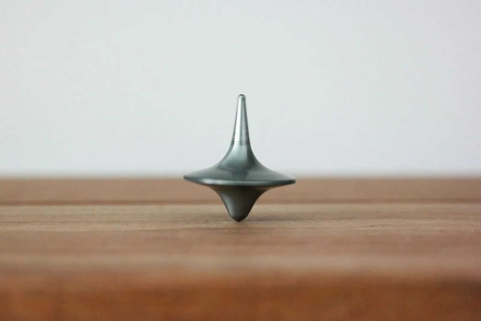 Photo of a spinner balancing itself
