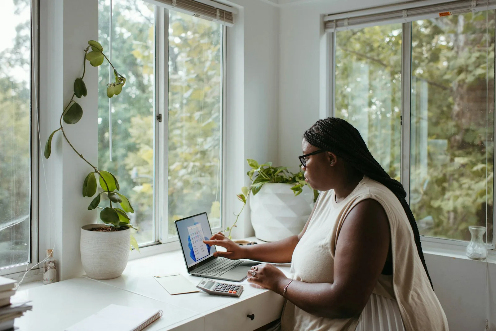A lady doing freelancing work in order to maximize her earnings